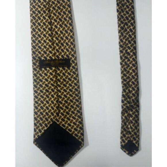 Brooks Brothers tie - Picture 4 of 5